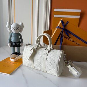 Louis Vuitton Leather keychain shoulder bag/handbag